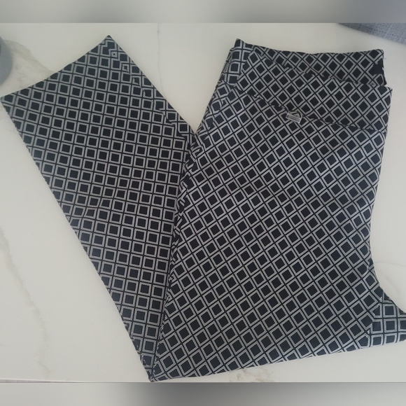 Premise Crop Pants - Picture 1 of 1